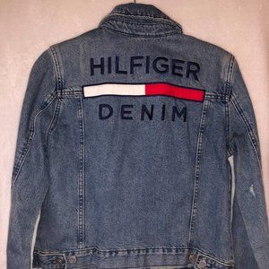 Tommy Hilfiger Cropped Denim Trucker Jacket